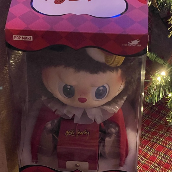 Pop Mart Lets CheckMate Labubu
